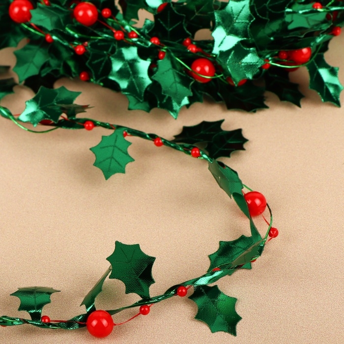 Листья на металлической проволоке, с бусинами, 21 × 18 мм, 5 м, цвет зелёный/красный Листья на металлической проволоке, с бусинами, 21 × 18 мм, 5 м, цвет зелёный/красный