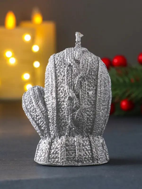 Свеча "Варежка", лак серебро