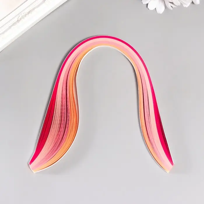 Полоски для квиллинга 100 полосок плотность 120 гр Полоски для квиллинга 100 полосок плотность 120 гр "Розовый градиент" ш. 0,5 см дл. 39 см