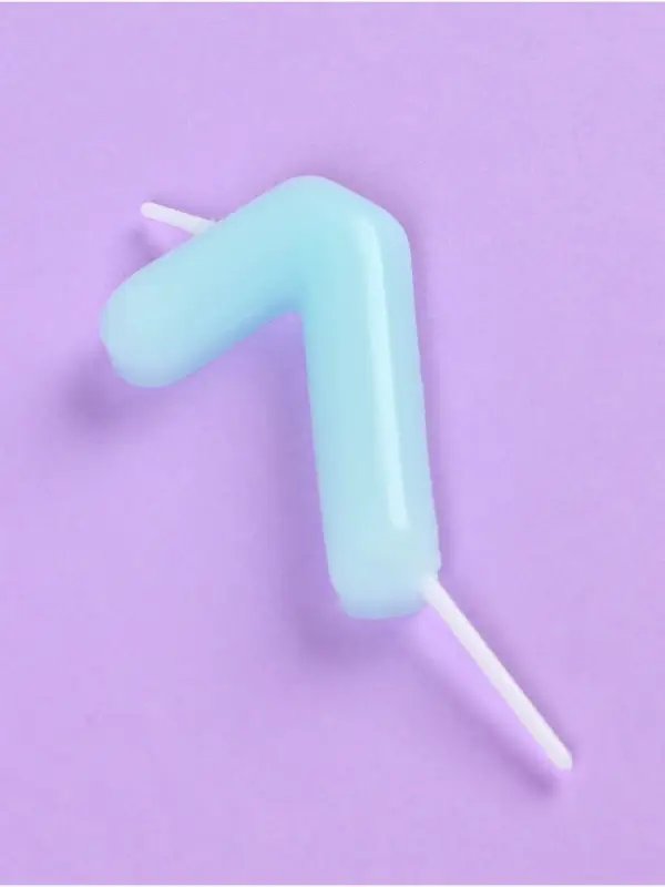 Свеча в торт &laquo;Цифра 7&raquo;, светящаяся голубая, 9 см