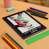Дневник школьный для 1-11 классов, &laquo;Кеды зелено-красные&raquo;, твёрдая обложка 7БЦ, матовая ламинация, выборочный лак, 40 листов