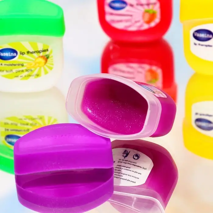 Вазелин косметический для губ, микс цветов и ароматов Вазелин косметический для губ, микс цветов и ароматов