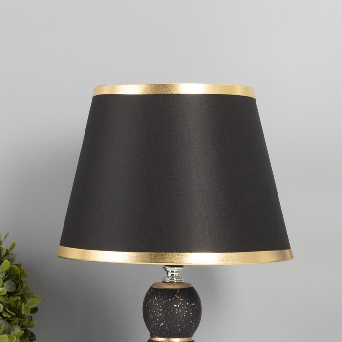 Лампа настольная Лампа настольная "Шарики" 1х40Вт Е27 черный/золото 22х22х36см