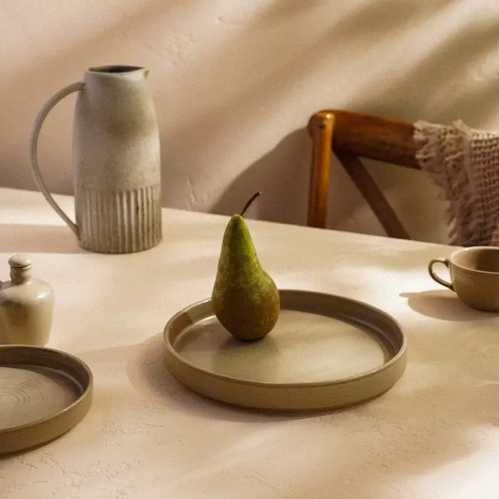 Тарелка фарфоровая обеденная SL Home &laquo;Песчаный бриз&raquo;, d=26 см, бежевая