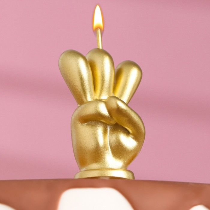 Свеча в торт Свеча в торт "Мне три", золотая, 5 см