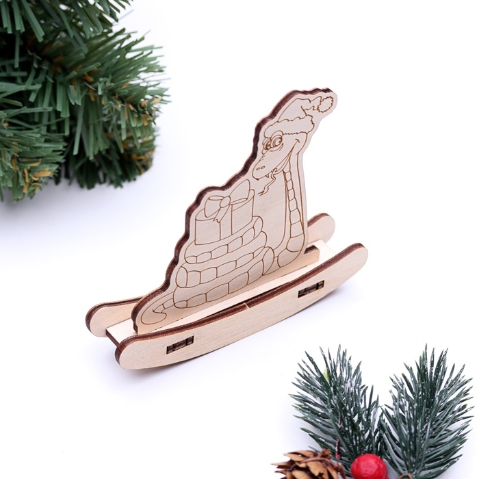 Новый год. Сувенир символ года качалка Новый год. Сувенир символ года качалка "Змейка в шапочке с подарком", 9,7 х 8,8 х 2 см