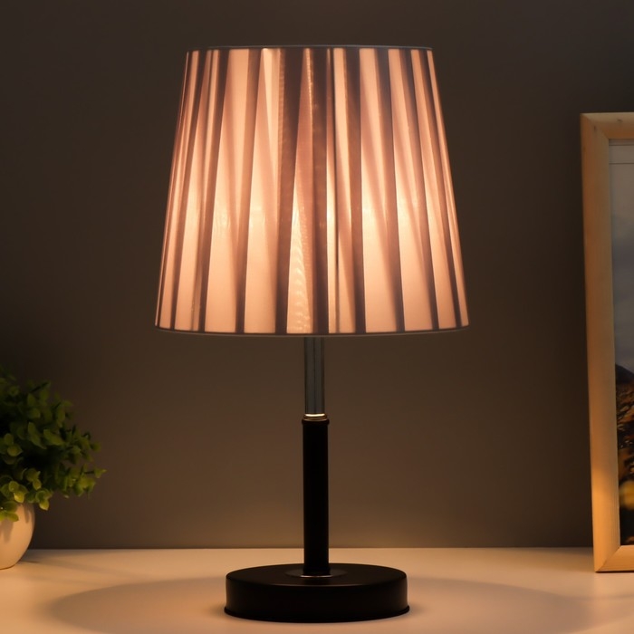 Настольная лампа Настольная лампа "Риволи" Е27 40Вт черно-серый 19х19х36 см RISALUX