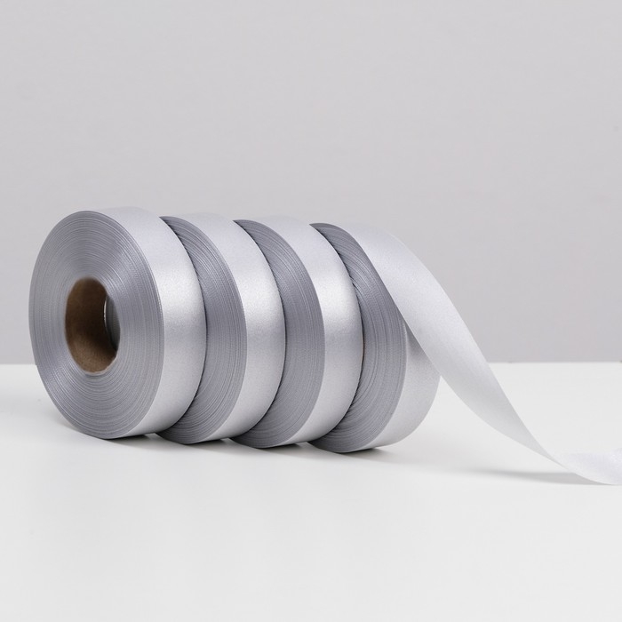 Лента для декора и подарков, серебряный, 2 см х 45 м Лента для декора и подарков, серебряный, 2 см х 45 м