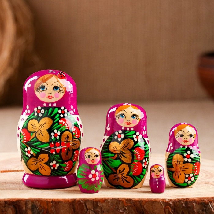Матрёшка «Божья коровка», фиолетовый платок, 5 кукольная, 9-11 см Матрёшка «Божья коровка», фиолетовый платок, 5 кукольная, 9-11 см