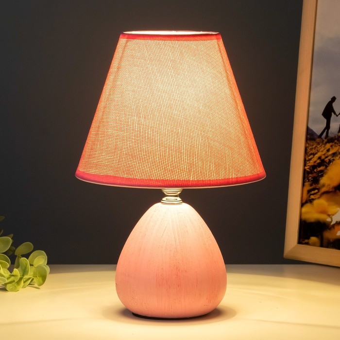 Настольная лампа Настольная лампа "Эстель" Е14 40Вт розовый 17х17х26 см RISALUX