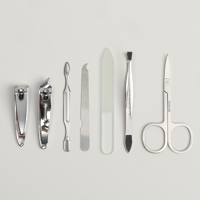 Набор маникюрный, 7 предметов, в футляре, цвет красный Набор маникюрный, 7 предметов, в футляре, цвет красный