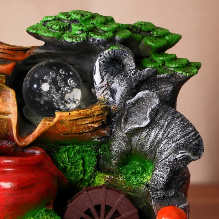 Фонтан Фонтан "Слон у воды на бревне" 14х10х20 см (с подсветкой)