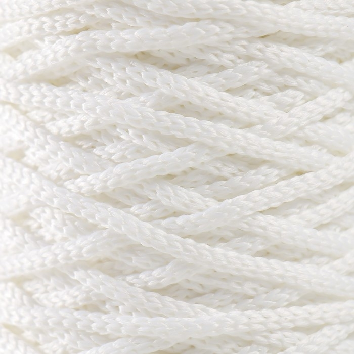 Шнур для вязания 100% полиэфир 3мм 100м/200±20гр (01-белый) Шнур для вязания 100% полиэфир 3мм 100м/200±20гр (01-белый)