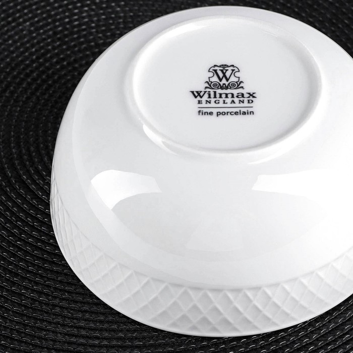 Салатник фарфоровый Wilmax «Юлия Высоцкая», 1,3 л, d=18 см, цвет белый Салатник фарфоровый Wilmax «Юлия Высоцкая», 1,3 л, d=18 см, цвет белый