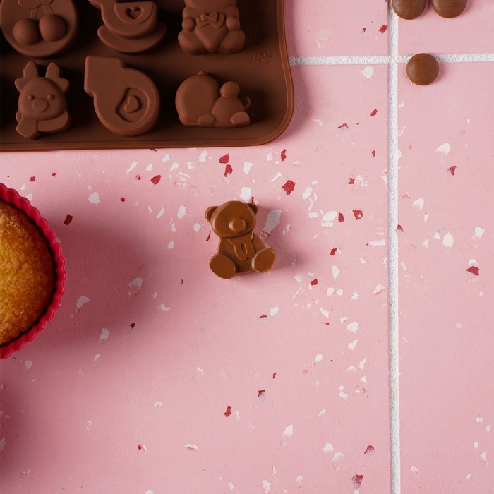 Форма для конфет и шоколада Доляна «Счастье есть», силикон, 21×11×1,5 см, 15 ячеек, цвет коричневый