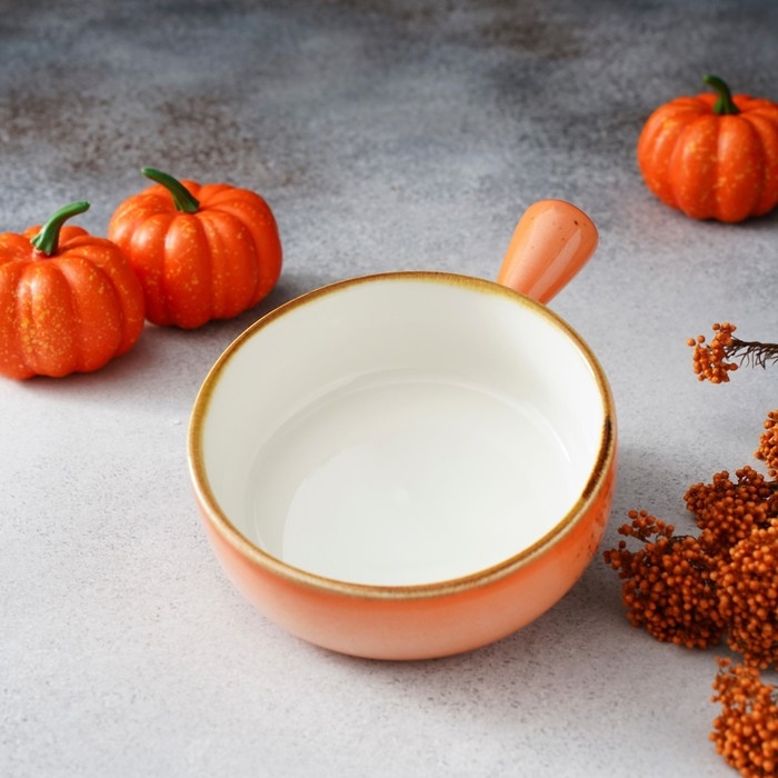 Кокотница фарфоровая Magistro «Церера», 500 мл, d=15 см, цвет оранжевый Кокотница фарфоровая Magistro «Церера», 500 мл, d=15 см, цвет оранжевый