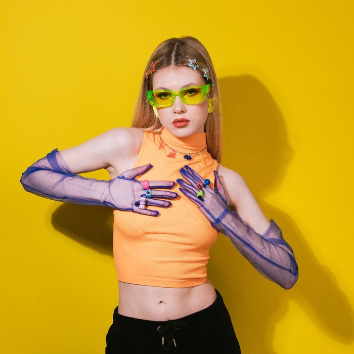 Колье «Дино» с подвесками, цветное в золоте, 40 см Колье «Дино» с подвесками, цветное в золоте, 40 см