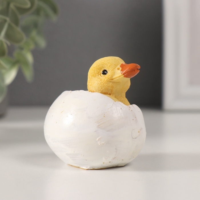 Сувенир полистоун Сувенир полистоун "Жёлтый утёнок в скорлупе" МИКС 5х6х7 см