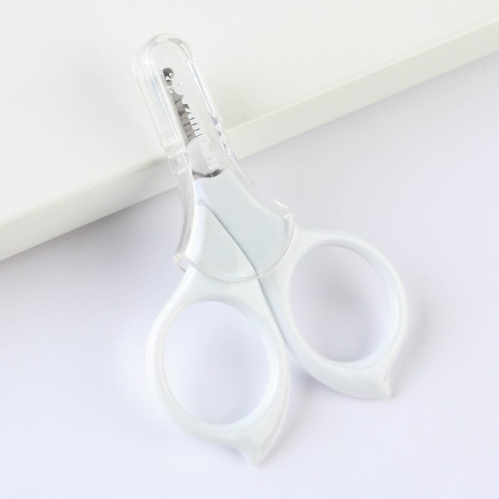 Детские маникюрные ножницы, с защитным колпачком, ВИД 2, цвет белый Детские маникюрные ножницы, с защитным колпачком, ВИД 2, цвет белый