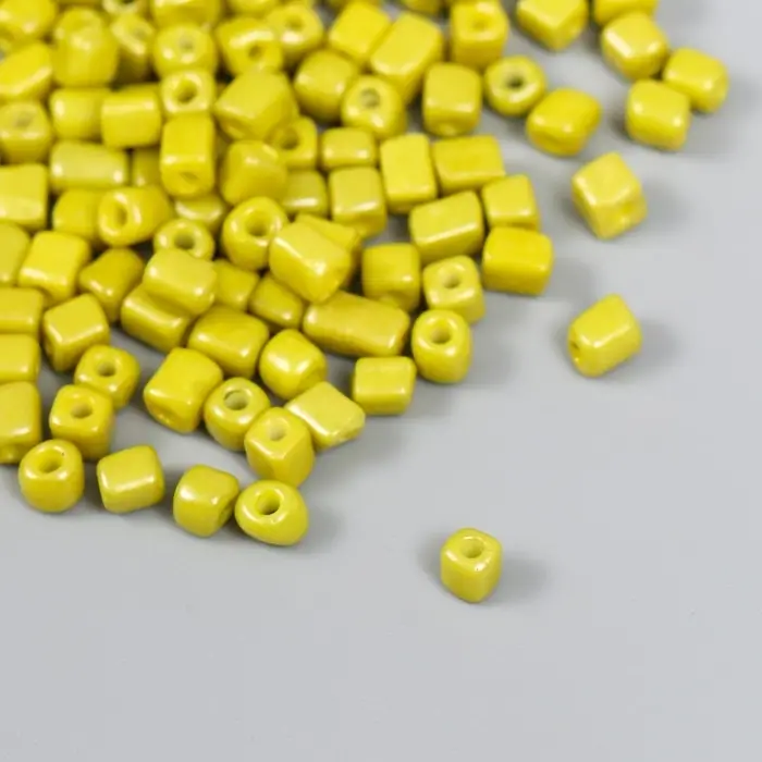 Бисер кубический стекло 4х4 мм  Бисер кубический стекло 4х4 мм "Яркость. Горчица" набор 20 гр