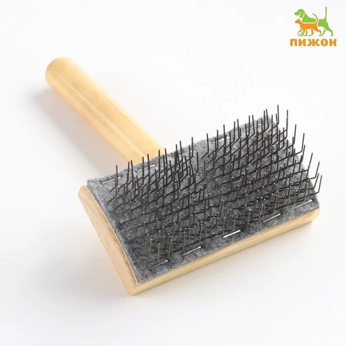 Щётка - пуходёрка, основание 110&times;58 мм, жёсткая, для &laquo;Кавказца&raquo;, дерево