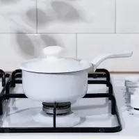 Ковш эмалированный, 600 мл, с крышкой, без деколи, белый