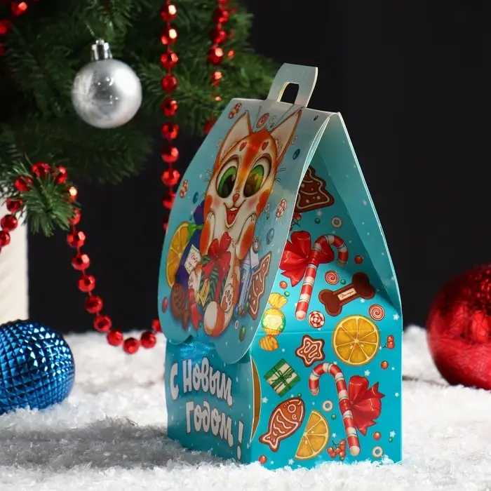 Подарочная новогодняя коробка домик «Кот и Корги», 12×8.5×17.5 см Подарочная новогодняя коробка домик «Кот и Корги», 12×8.5×17.5 см