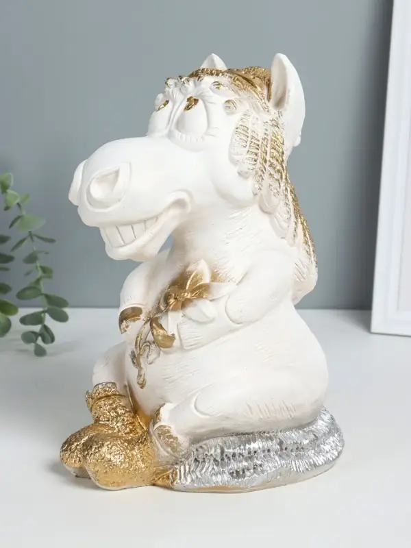 Копилка Копилка "Лошадка с ромашкой" 28х17х21 см, белый с золотом