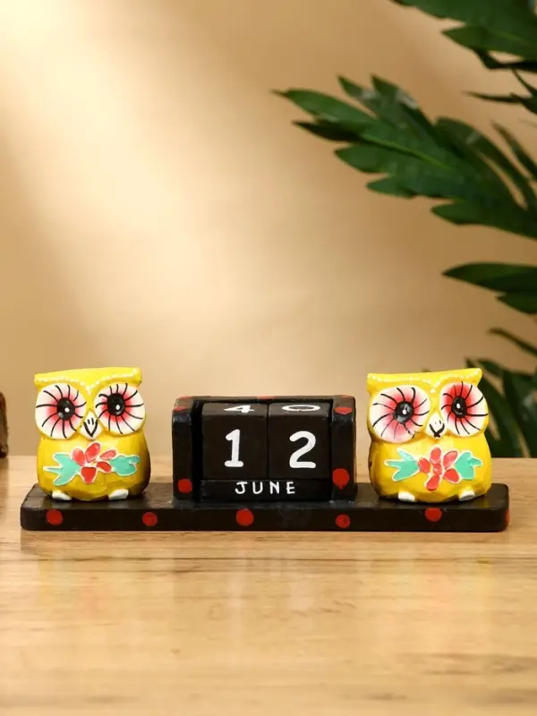 Календарь настольный "Совушки" дерево 19х6х6 см, цв. чёрно-жёлтый