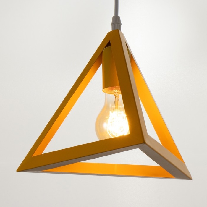 Светильник BayerLux Подвес Светильник BayerLux Подвес "Треугольник" 1x40Вт E27 желтый 16х16х18-116 см