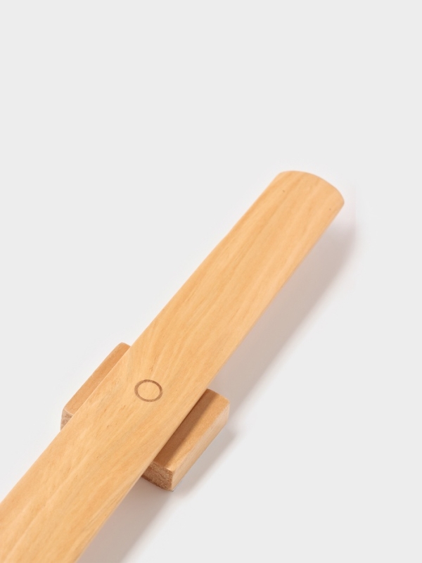 Ложка для обуви с магнитным держателем, дерево лотос, 55х4,1х1 см Ложка для обуви с магнитным держателем, дерево лотос, 55х4,1х1 см