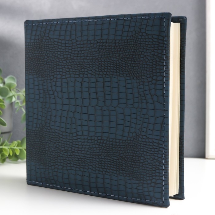 Фотоальбом на 200 фото 10х15 см Фотоальбом на 200 фото 10х15 см "Узор делюкс" бум.карм.с мемо, книжн. пер-т