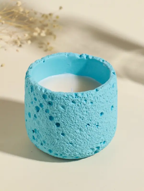 Свеча в подсвечнике вулканическом &laquo;Лава&raquo;, голубая, 8.5&times;8.5&times;7.5 см