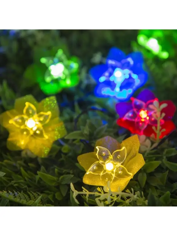 Гирлянда &laquo;Нить&raquo;, 4.5 м, уличная, с насадками &laquo;Лилия&raquo;, IP44, 30 LED, 2 режима, солнечная батарея, тёмная нить, свечение белое