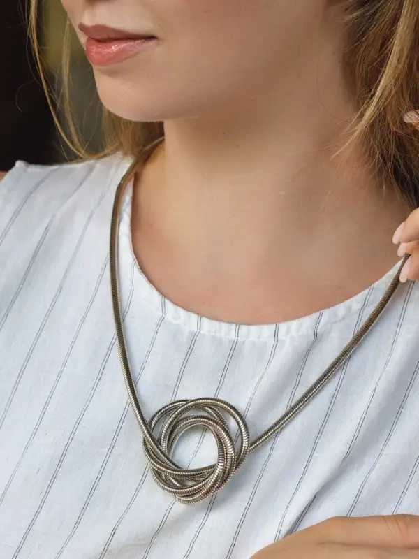 Браслет трансформируется в кулон &laquo;Обруч&raquo;, d=8-24 см, металл, цвет серебро