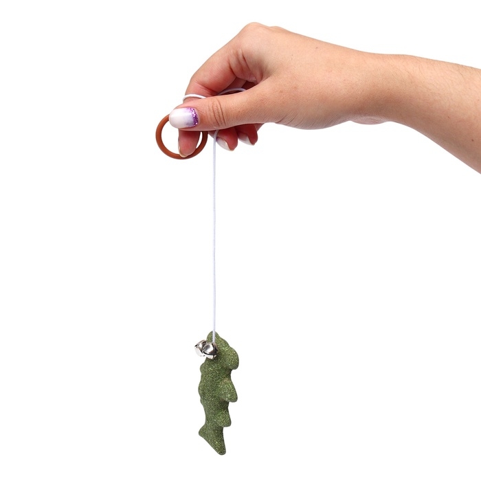 Игрушка - дразнилка для кошек из кошачьей мяты  Игрушка - дразнилка для кошек из кошачьей мяты "Рыба-молот", с кольцом на палец, 8,5 см