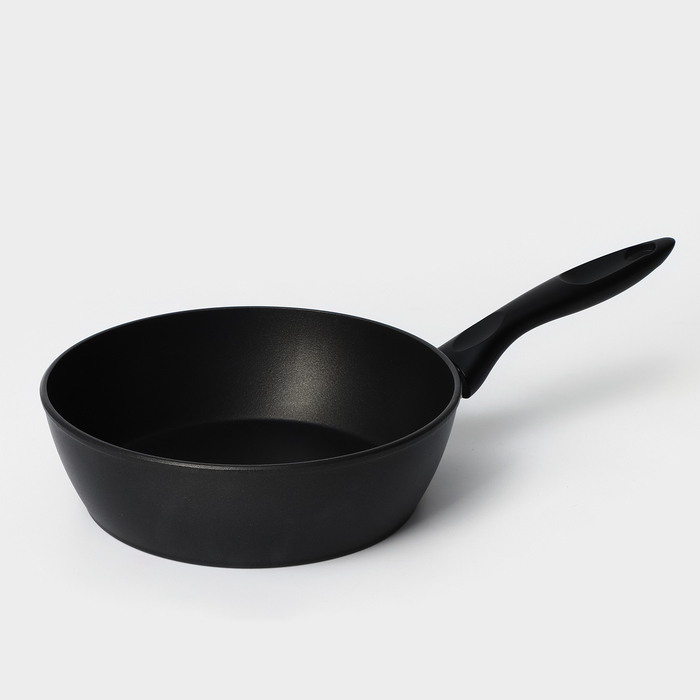 Сковорода «Надежда», d=24 см, h=7,4 см, пластиковая ручка, антипригарное покрытие, цвет чёрный Сковорода «Надежда», d=24 см, h=7,4 см, пластиковая ручка, антипригарное покрытие, цвет чёрный