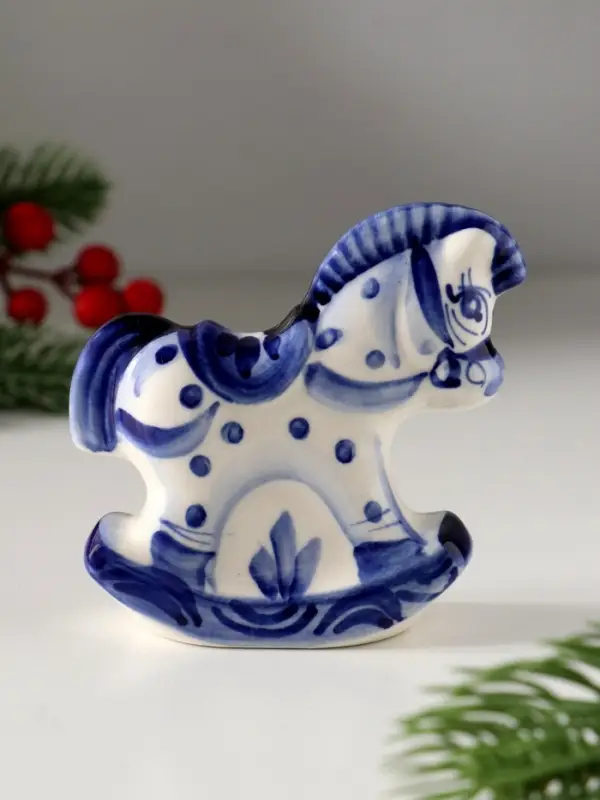 Сувенир Коняшка-качалка, 8х9,5 см, гжель Сувенир Коняшка-качалка, 8х9,5 см, гжель
