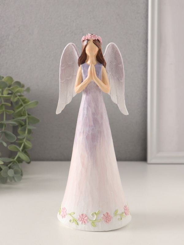 Сувенир полистоун  Сувенир полистоун "Девушка-ангел в сиреневом платье с цветами - молитва" 8,5х6х21,5 см