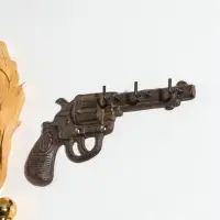 Крючки настенные &laquo;Револьвер с барабаном&raquo;, ключница декоративная, чугун, 22&times;11&times;4 см