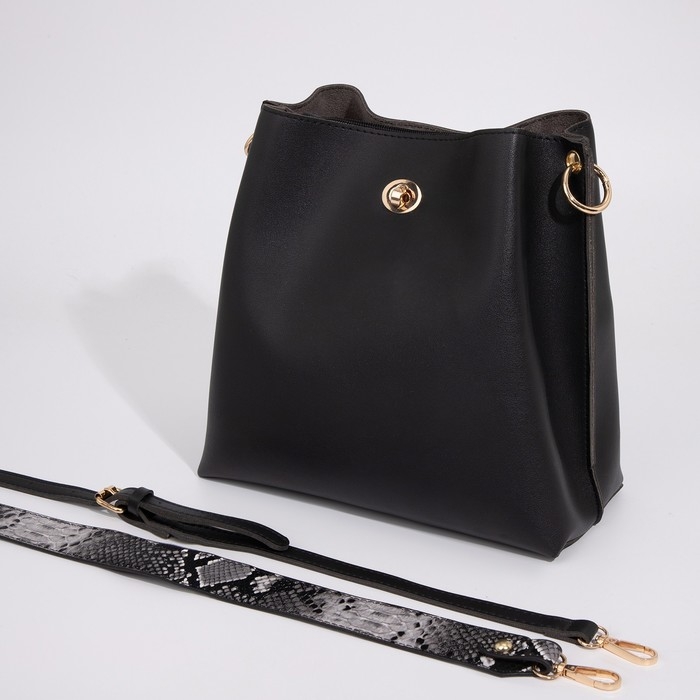 Сумка кросс-боди на застёжке, цвет чёрный Сумка кросс-боди на застёжке, цвет чёрный