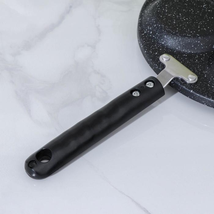 Сковорода для оладий «Квартет», 41×24×2,5 см, пластиковая ручка, цвет чёрный Сковорода для оладий «Квартет», 41×24×2,5 см, пластиковая ручка, цвет чёрный