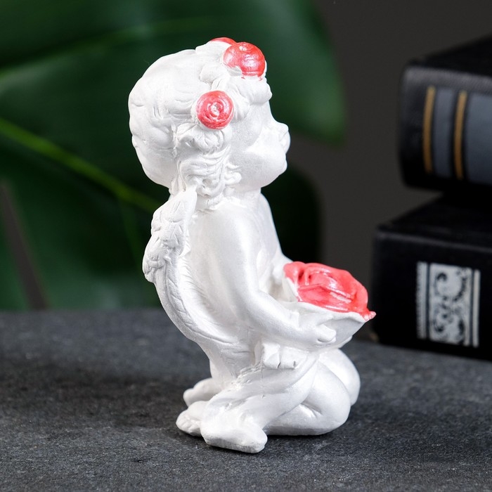 Фигура Фигура "Ангелочек с розой" перламутр, 10х6х5см