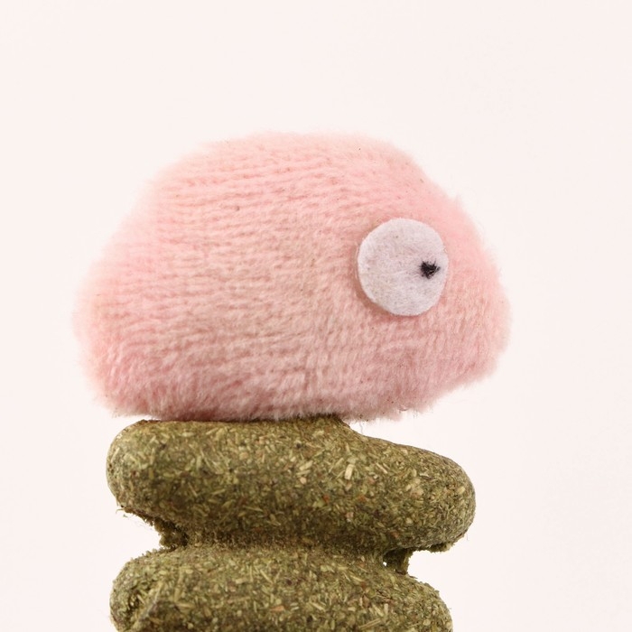 Игрушка для кошек из прессованной кошачьей мяты  Игрушка для кошек из прессованной кошачьей мяты "Рыба", 7 см