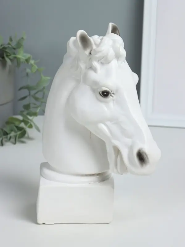 Копилка "Голова коня"  высота 25 см, белый