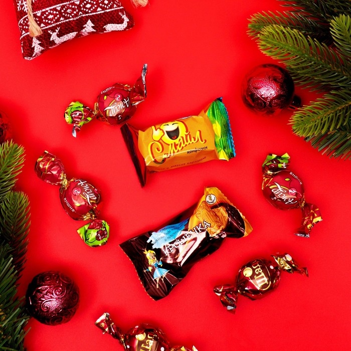 Новый год. Набор шоколадных конфет «Ёлочка», синяя, 105 г Новый год. Набор шоколадных конфет «Ёлочка», синяя, 105 г