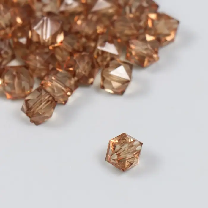 Бусины пластик "Кристалл многогранник. Бледно-коричневый" прозрачный набор 20 гр 1х1х1 см