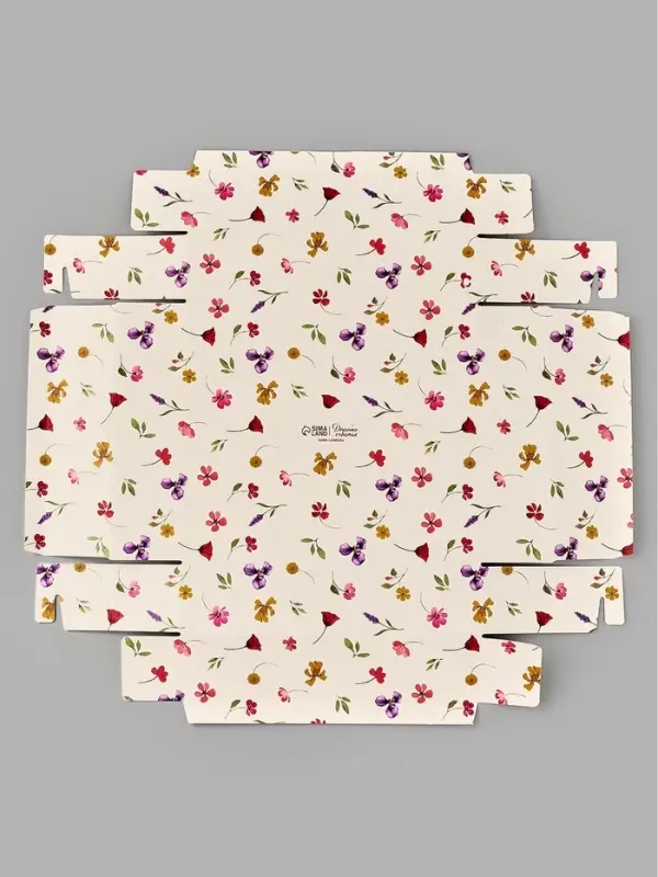 Коробка подарочная &laquo;Нежность&raquo;, тиснение, 23.5 &times; 20.5 &times; 5.5 см