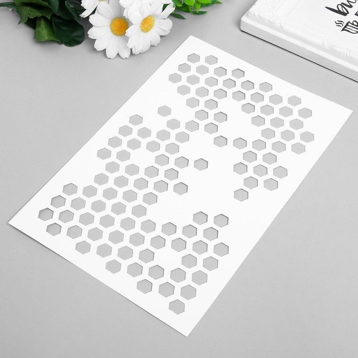 Трафарет пластик Трафарет пластик "Соты" 24х16 см