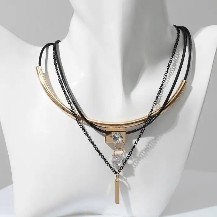 Кулон &laquo;Эксклюзив&raquo;, ромб, белый в золоте, 37 см